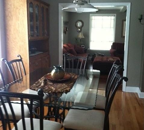 4th image of 222 Howard Ave