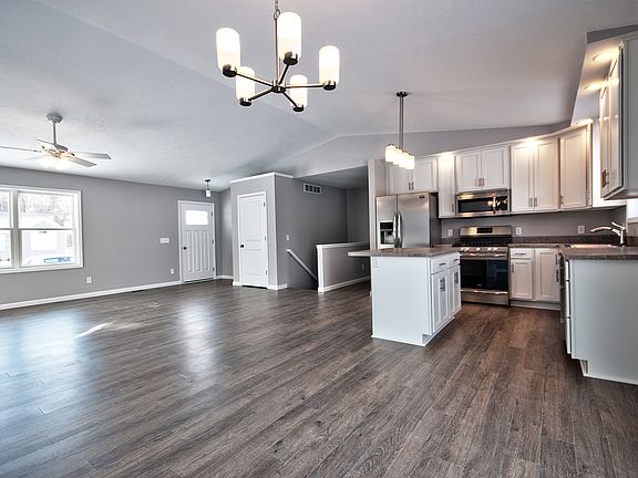 3rd image of 1841 Park West Dr