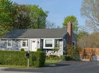 16 Grove St, Paxton, MA 01612