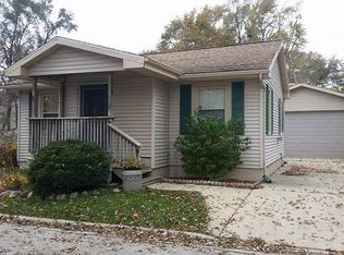 24 Covington Rd, Fox Lake, IL 60020