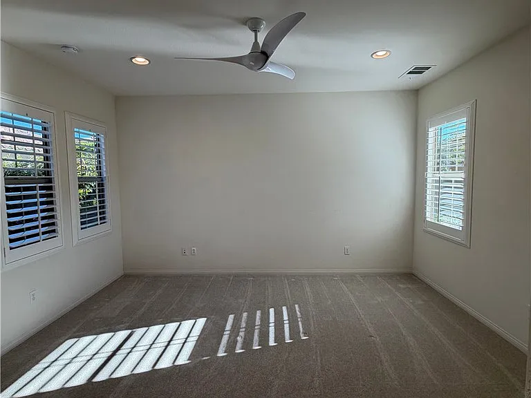15 Galan St — Photo 16