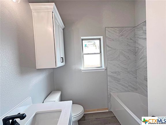 5th image of 6143 Salerno St