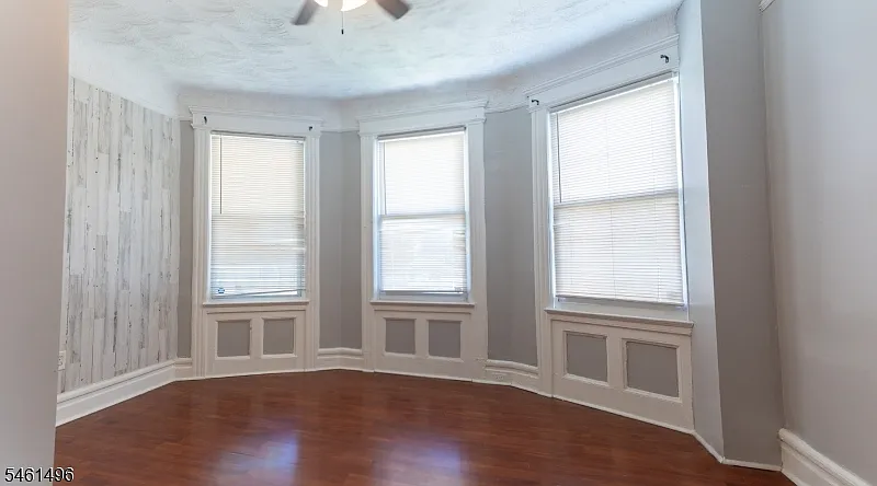 3 bed, 2.0 bath, $2,300 — Photo 3