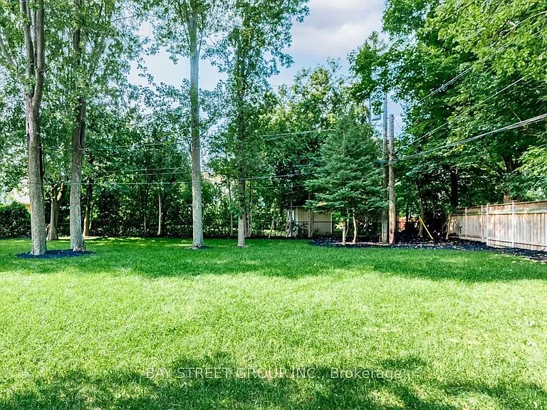 25 Jeremy Dr — Photo 14