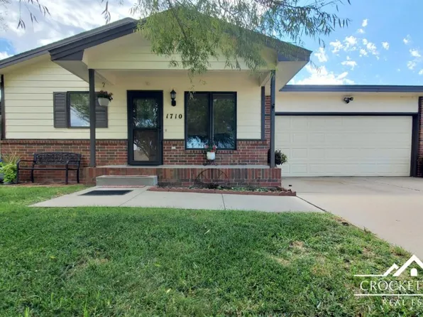 1710 E Laurel St, Garden City, KS 67846