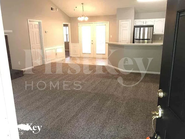 3225 Burkston Rd — Photo 3