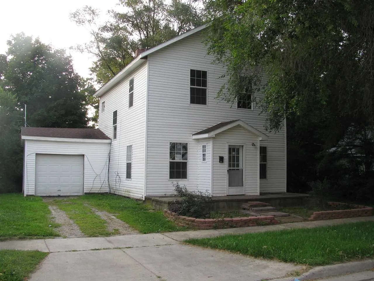 1005 S Main St photo 1
