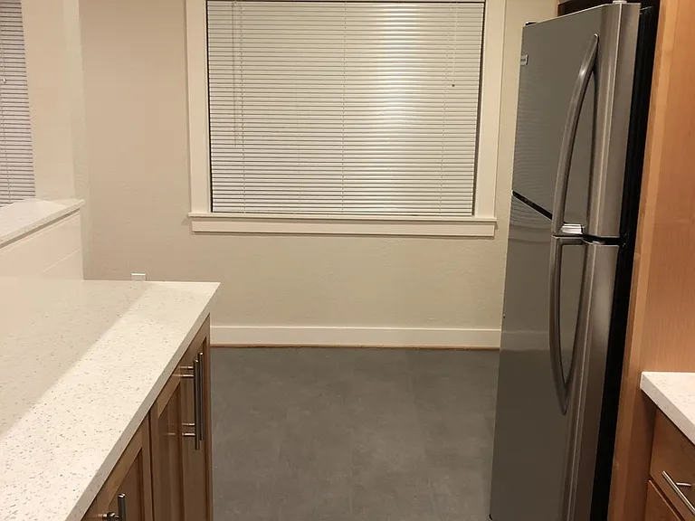 Juneau Apartments — Photo 34