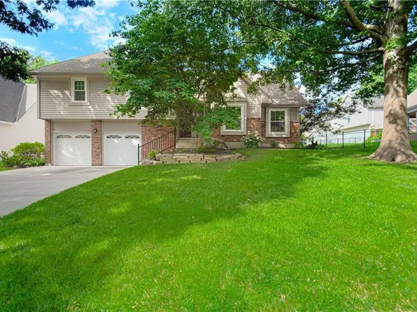 14629 W 83rd Ter, Lenexa, KS 66215