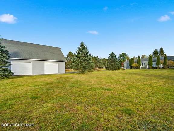 4th image of 376 High Country Dr