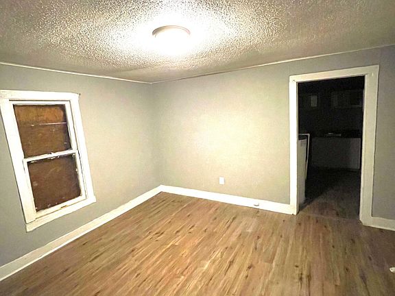5th image of 1463 Pope St