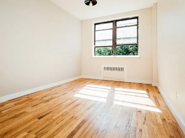 104 Washington Avenue image 5 of 10