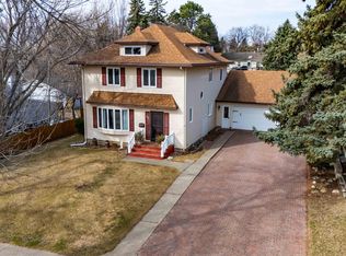 916 N Anderson St, Bismarck, ND 58501