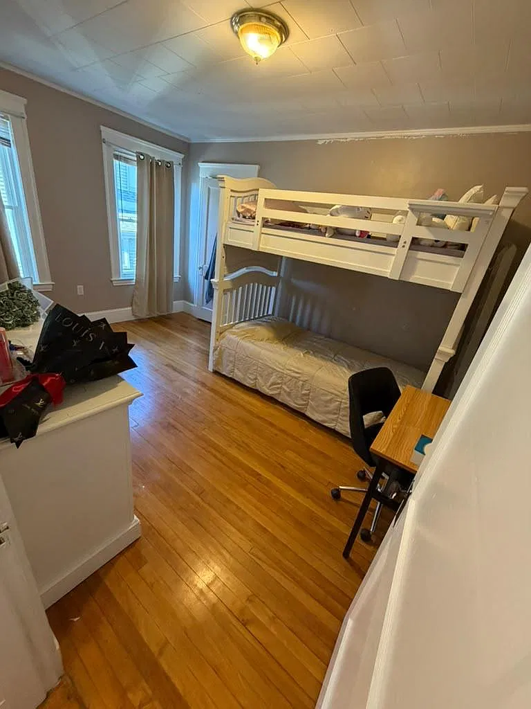 3 bed, 1.5 bath, 1300 sqft, $3,600 — Photo 4