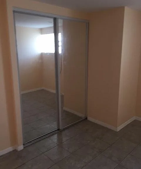 8122 S Rhodes Ave — Photo 10