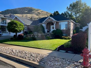 1126 N Heather Cir #B, Farmington, UT 84025