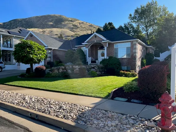 1126 N Heather Cir #B, Farmington, UT 84025