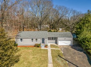 45 Clintonville Rd, North Haven, CT 06473