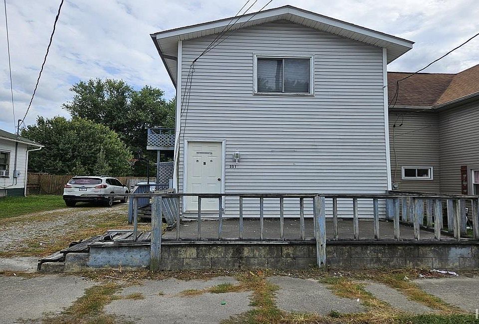 1st image of 551 E Green St