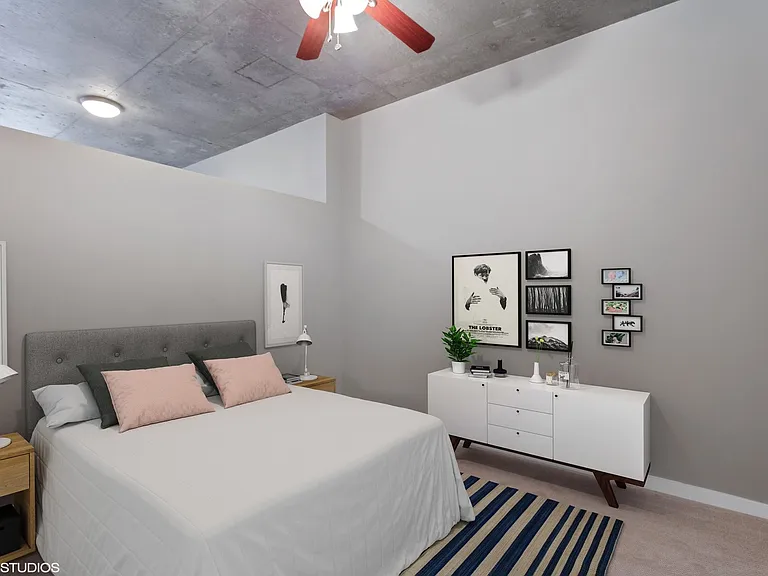 235 W Van Buren St #2421 — Photo 4