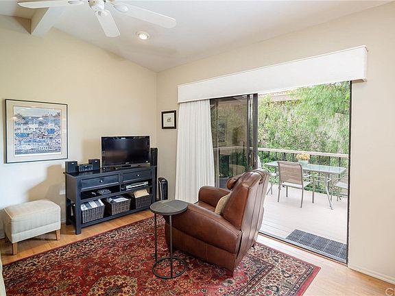 4th image of 4 Peartree Ln