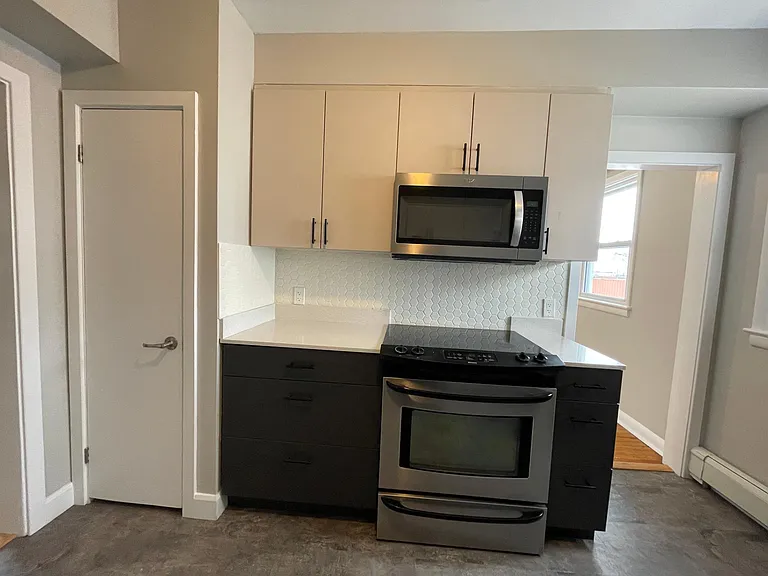 80 Barbara Ave — Photo 15