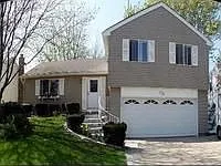128 Midway Ln photo 1