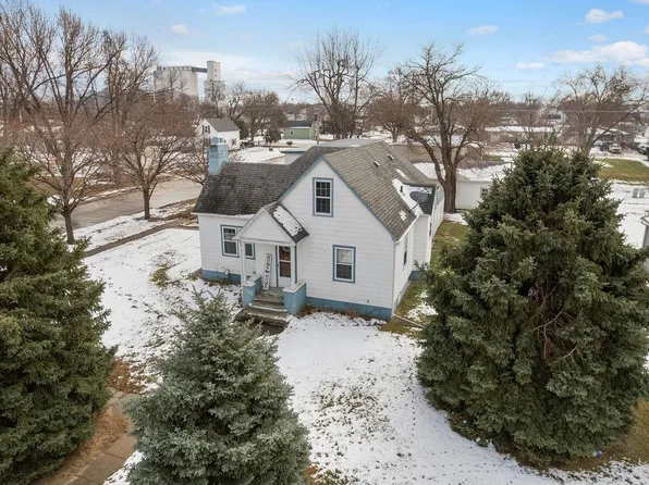 303 W 15th St, Schuyler, NE 68661
