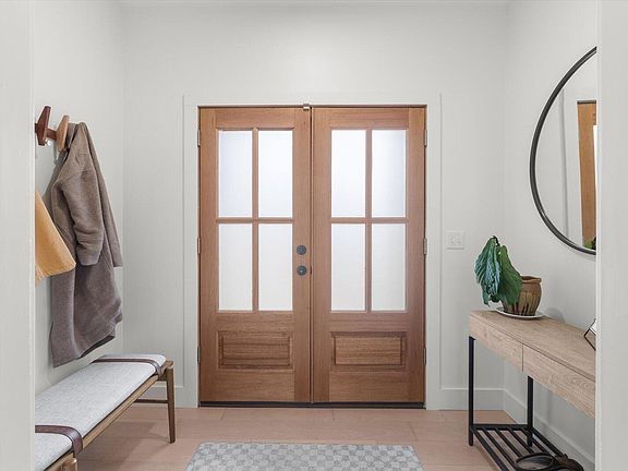 4th image of 1123 Cumberland Rd