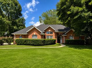 206 Hunnington Dr, Columbus, MS 39705