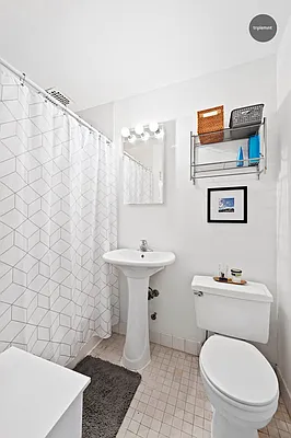 Rented by Triplemint | media 13