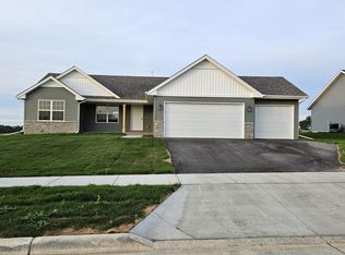 3710 Cardinal Dr, Beloit, WI 53511