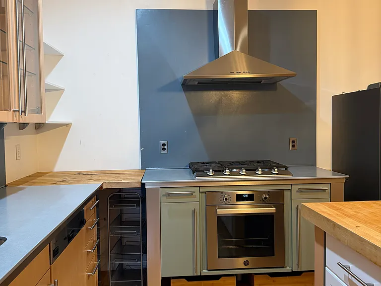 100 Pearl St #18 — Photo 11