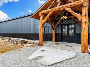 166 Wilshire Blvd, Pineville, MO 64856