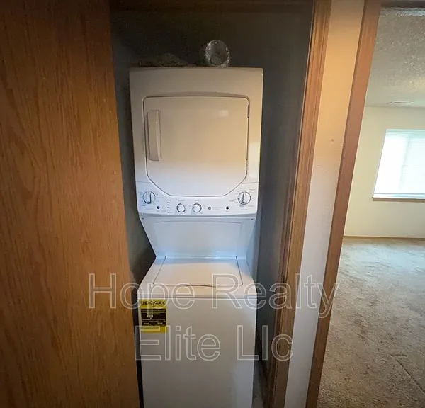 4537 Lamplighter Cir — Photo 8