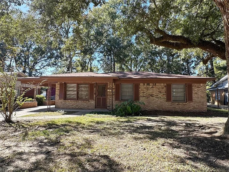 950 Emelda Dr