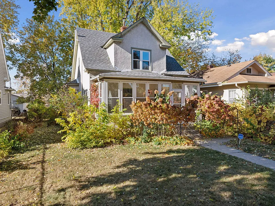 3932 Snelling Ave