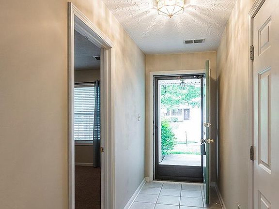 4th image of 516 Lidian Ct