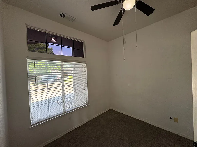 1040 N Sumter Ct — Photo 6