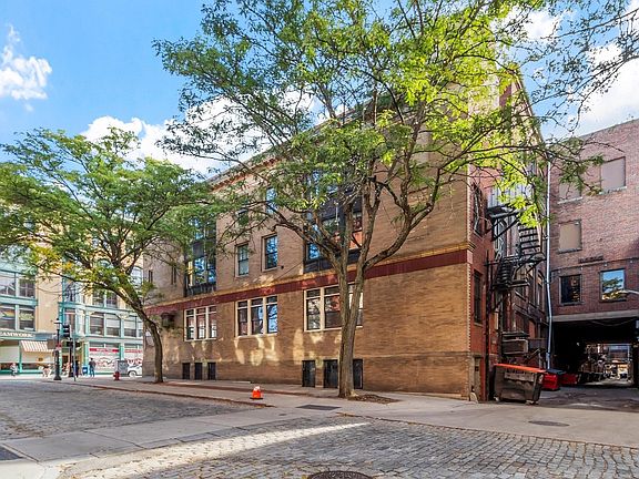 5th image of 160 Merrimack St #D