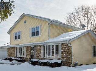 N101W16117 Santa Fe Dr, Germantown, WI 53022