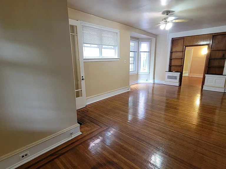 235 N 53rd St #1 — Photo 37