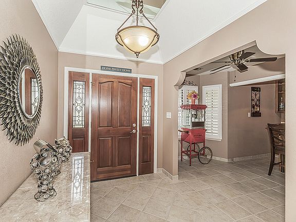 4th image of 1405 W Flora Avenue