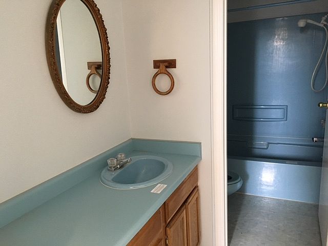 2nd Bathroom