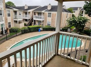 2750 Holly Hall St APT 512, Houston, TX 77054