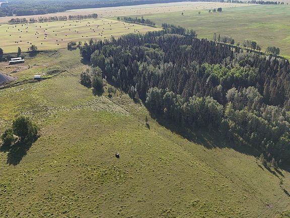 4th image of 32373 Range Road 52