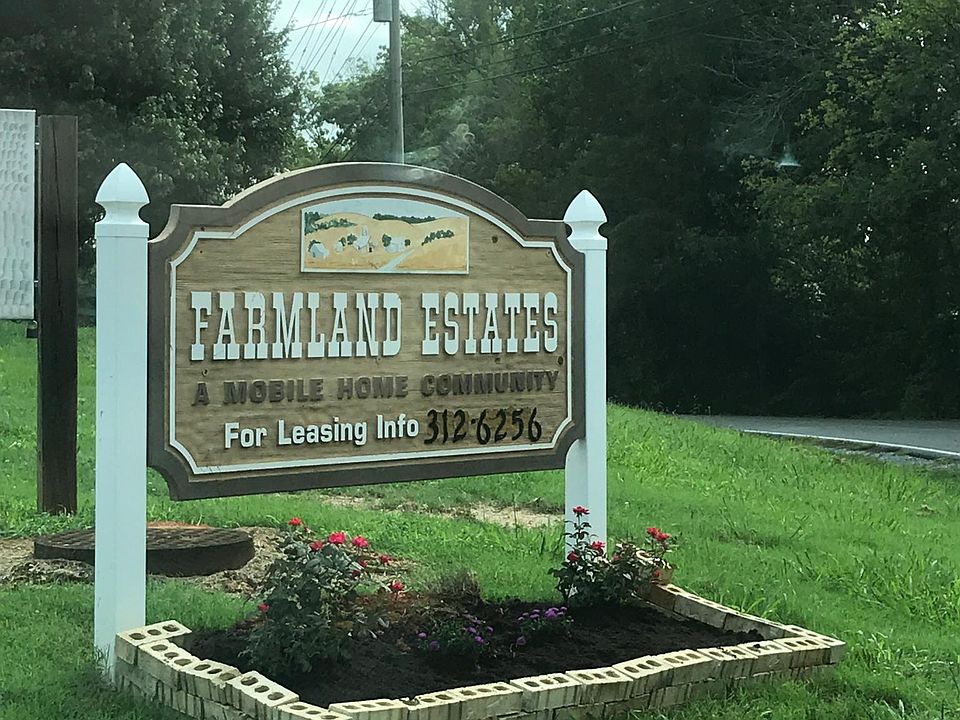 2nd image of 3023 Bryan Rd