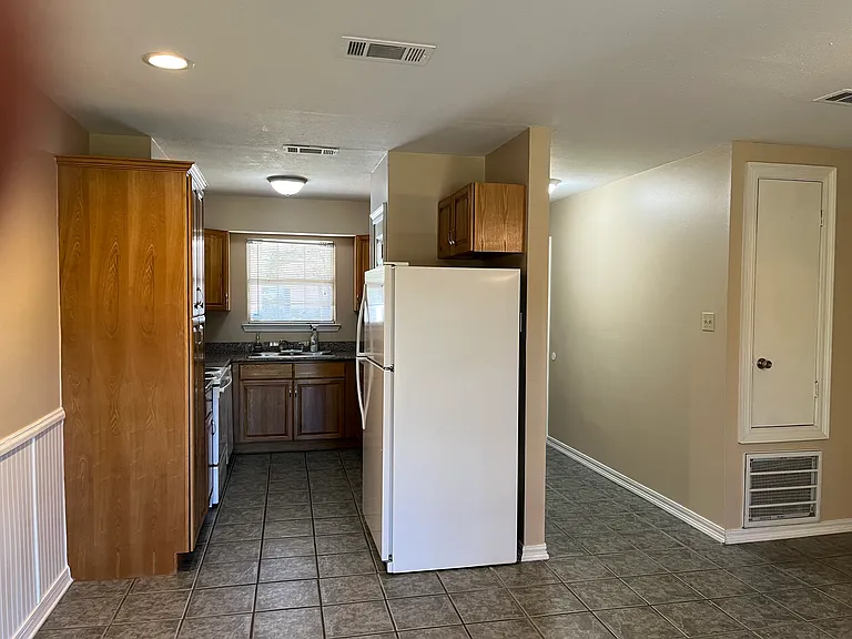 125 Northwood Dr — Photo 7