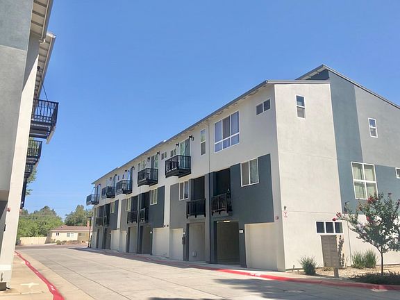 5th image of 7826 Olivia Ln