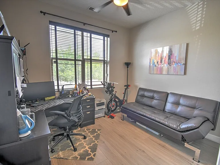 2815 Abeto Ln SE — Photo 7